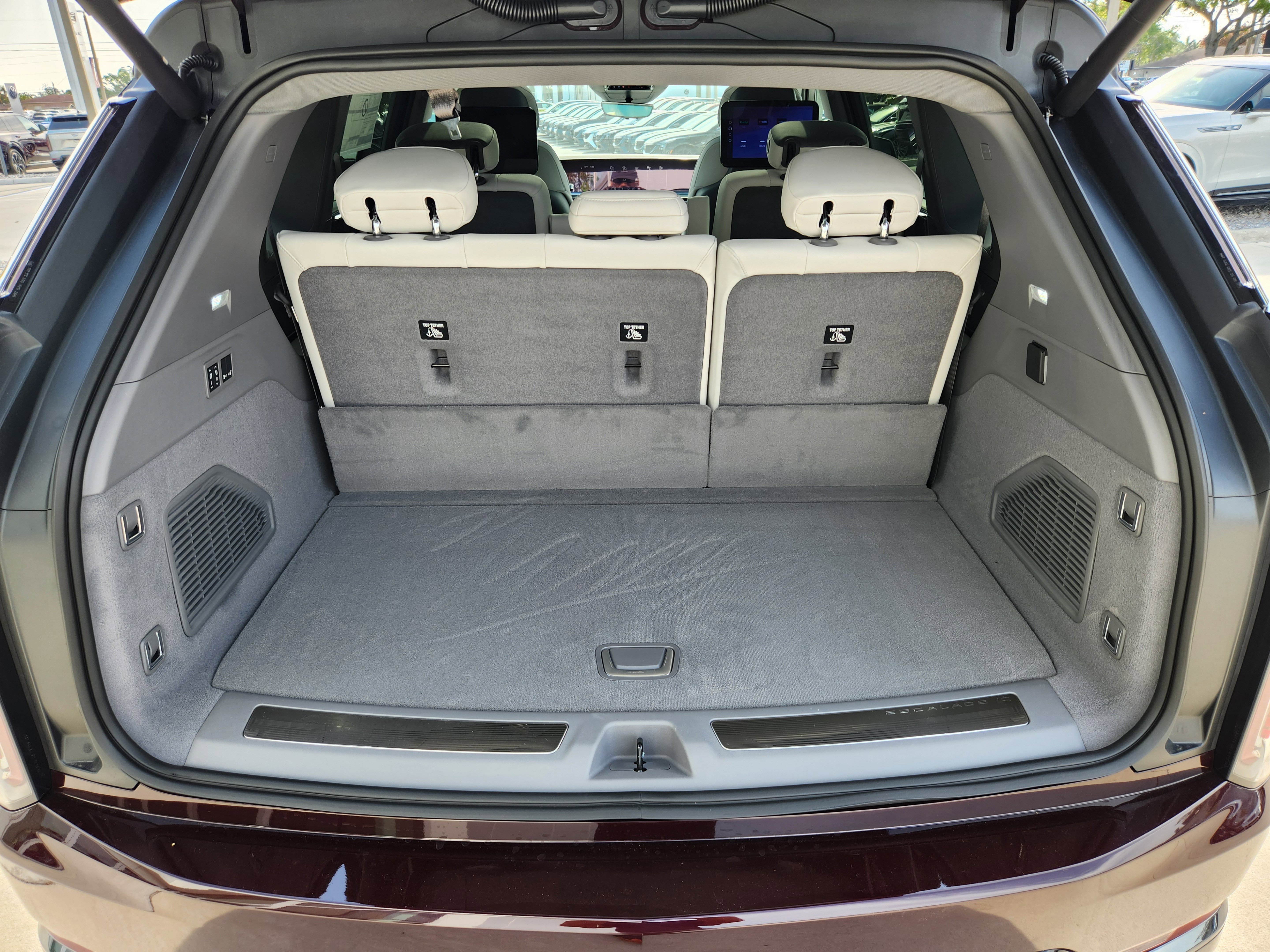 New 2025 Cadillac Escalade IQ Sport 1 w/ Smart Trailering package AWD/4WD image 12