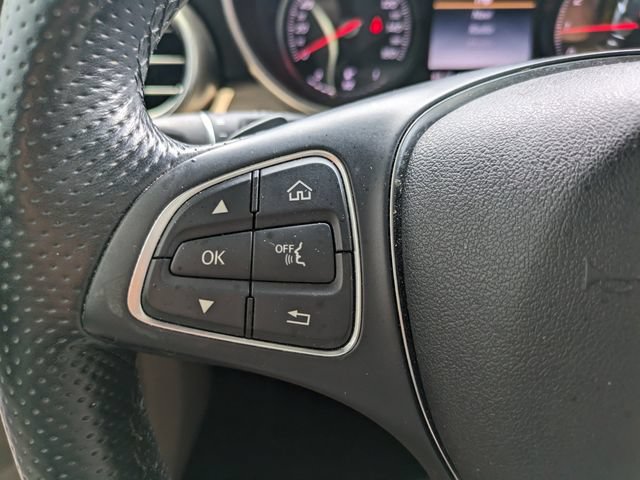 Used 2018 Mercedes-Benz GLC 300 4MATIC image 22