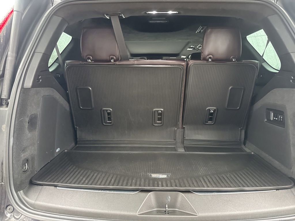 Used 2022 Cadillac Escalade Sport Platinum AWD/4WD image 15