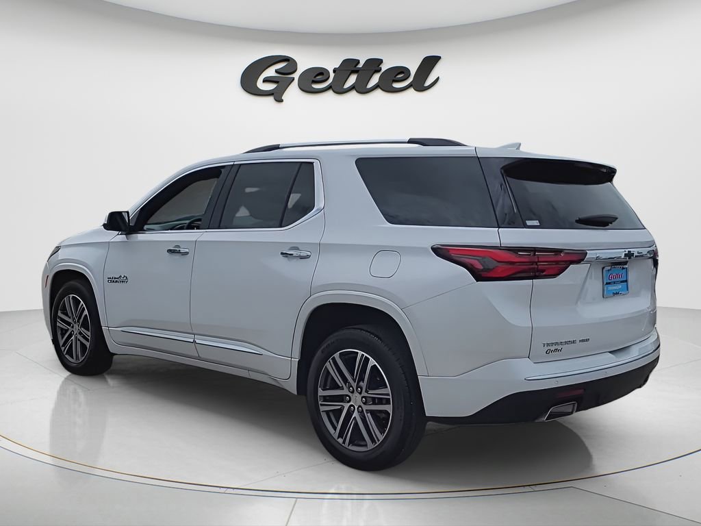 Used 2023 Chevrolet Traverse High Country AWD/4WD image 3
