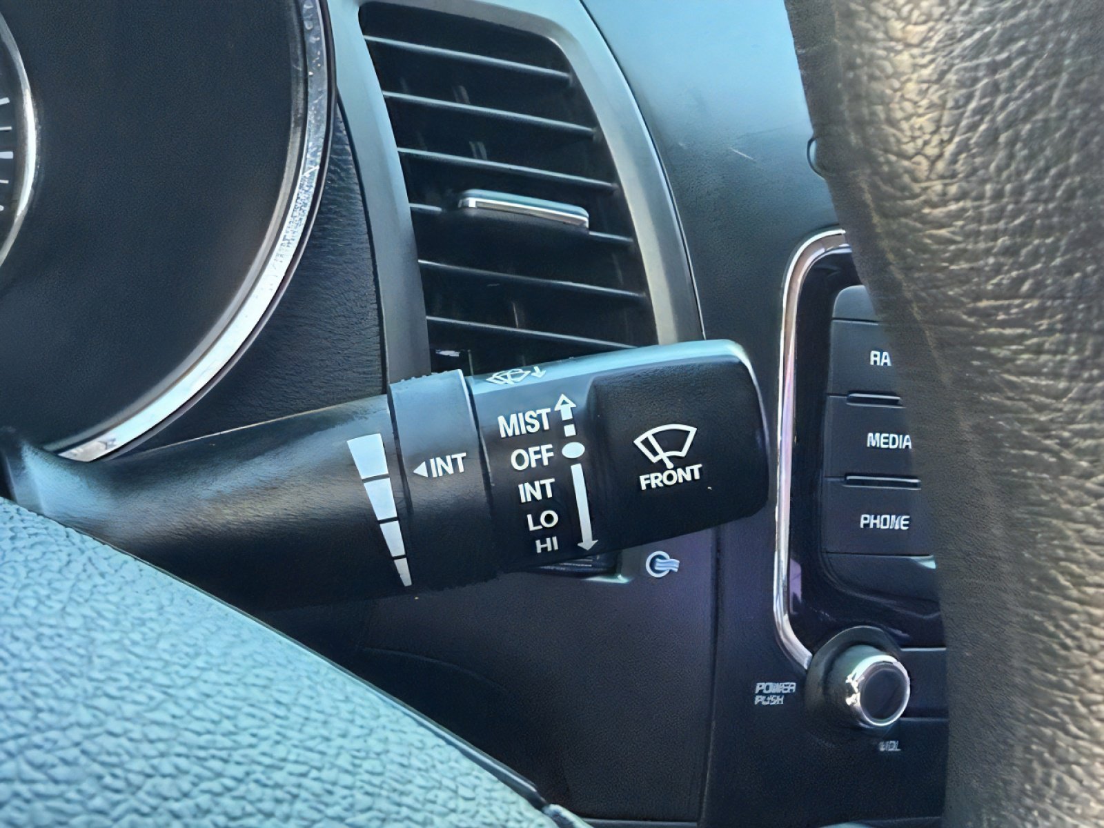 Used 2018 Kia Forte LX w/ LX Rear Camera Package image 30