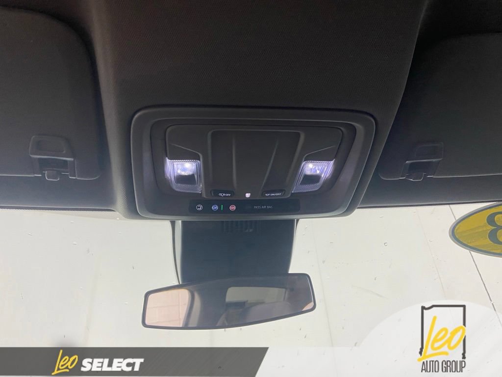 Used 2023 Chevrolet Silverado 1500 LT AWD/4WD image 16
