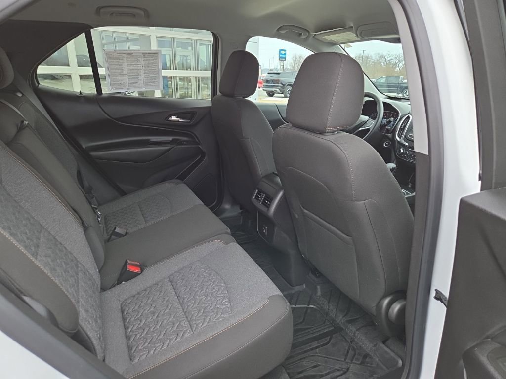 Certified 2024 Chevrolet Equinox LT w/ LPO, Floor Liner Package image 18