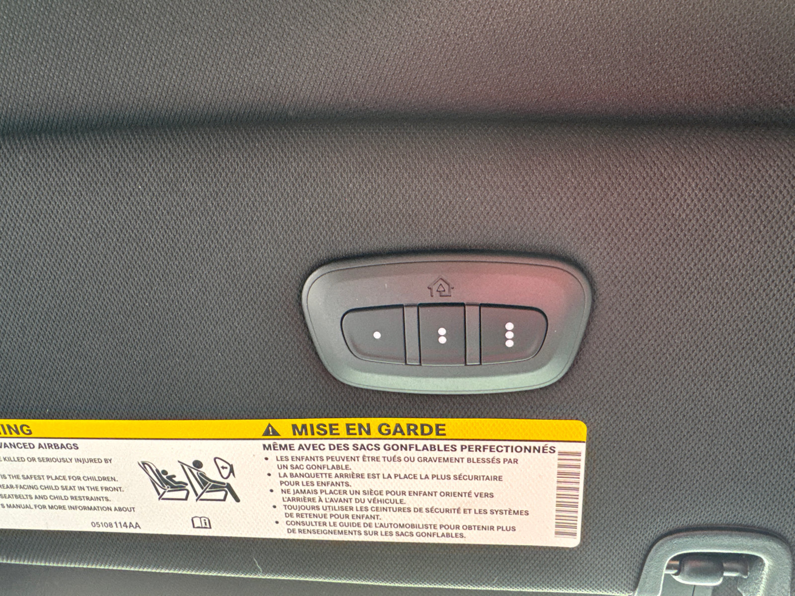 New 2026 Chrysler Pacifica Limited w/ S Appearance Package FWD image 12