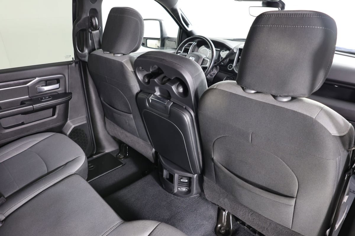 Used 2024 RAM 2500 Big Horn AWD/4WD image 39