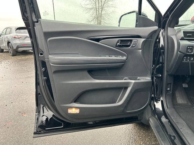 Used 2023 Honda Passport Elite image 18