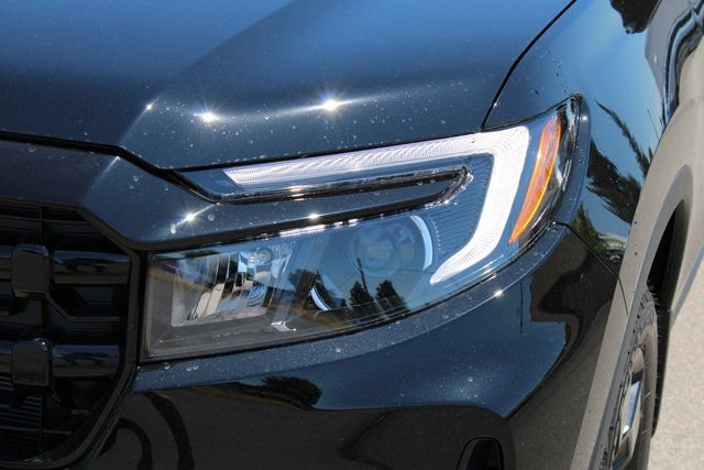 New 2026 Honda Ridgeline Black Edition image 11