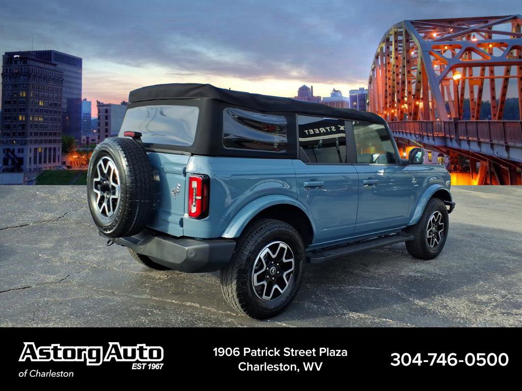 Used 2022 Ford Bronco Outer Banks image 3