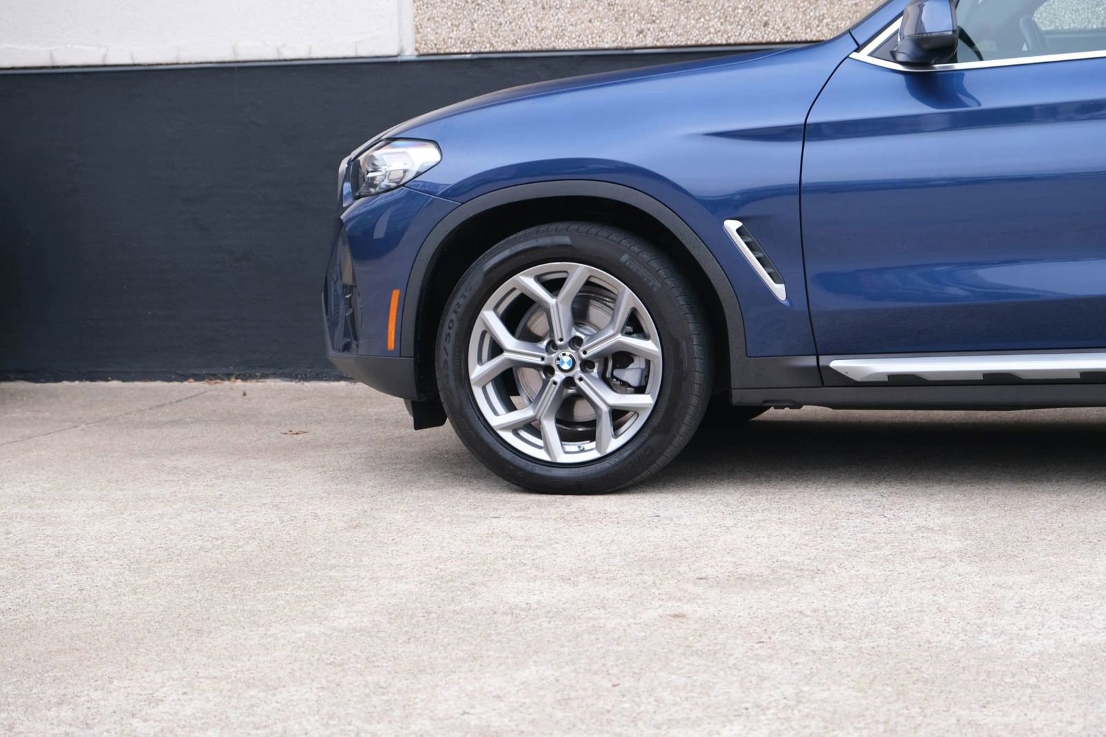Used 2023 BMW X3 sDrive30i w/ Convenience Package RWD image 9