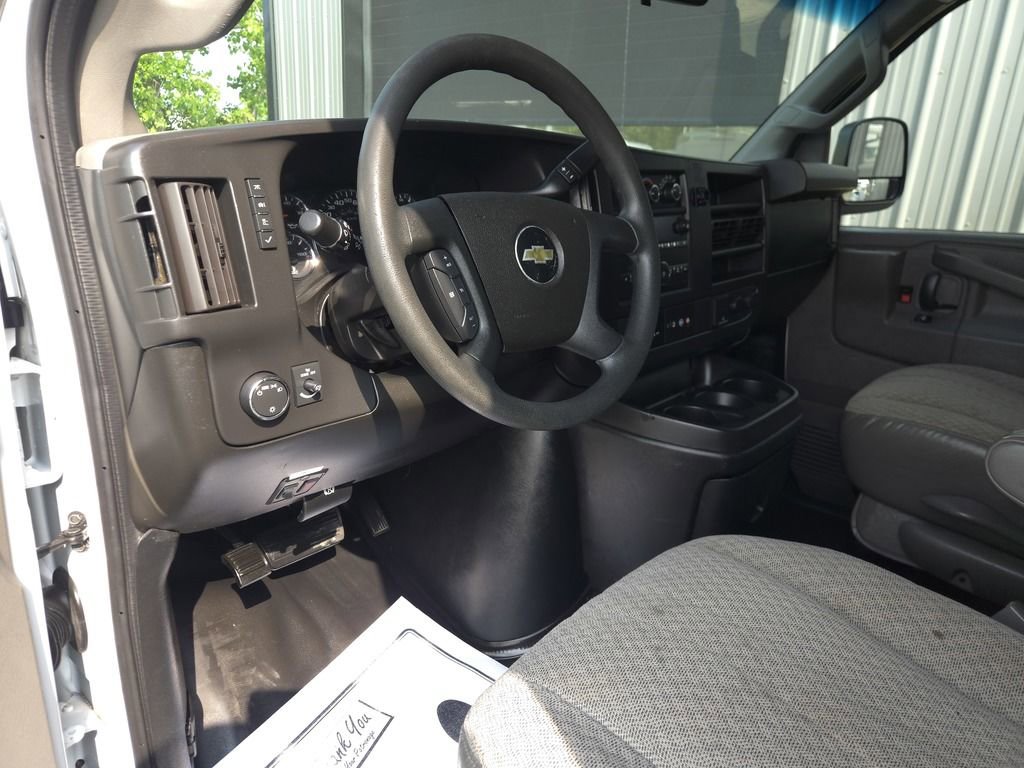 Used 2018 Chevrolet Express 3500 w/ Power Convenience Package image 16