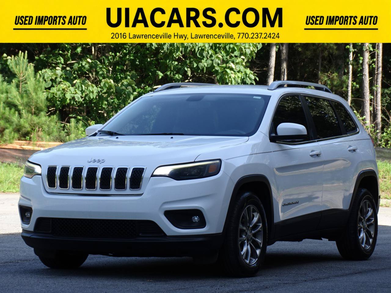 Used 2019 Jeep Cherokee Latitude Plus FWD image 2