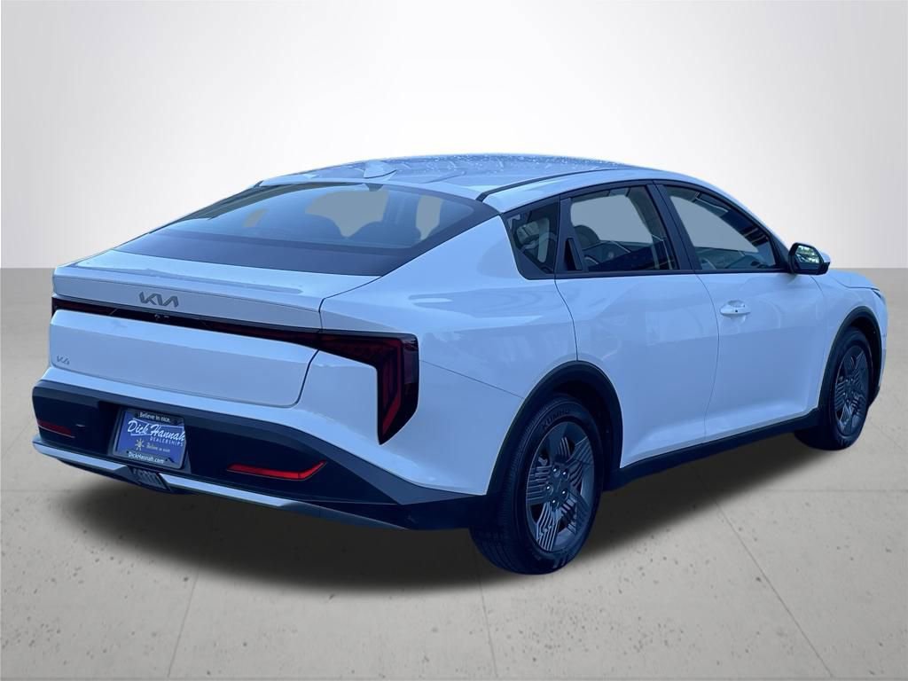 Used 2025 Kia K4 LX image 6