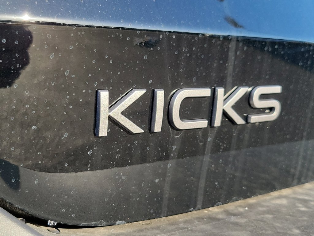 New 2026 Nissan Kicks SV w/ SV Premium Package FWD image 4