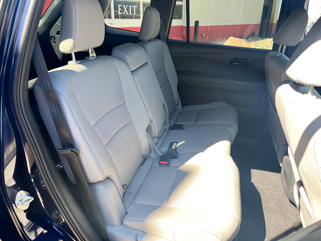 Used 2023 Honda Passport EX-L image 28