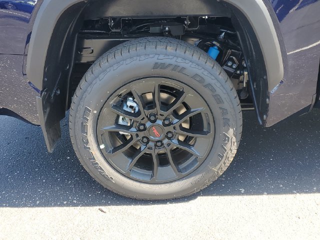 New 2026 Toyota Tundra Limited w/ TRD Off-Road Package AWD/4WD image 5
