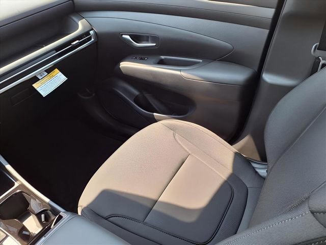 New 2025 Hyundai Tucson SE image 15