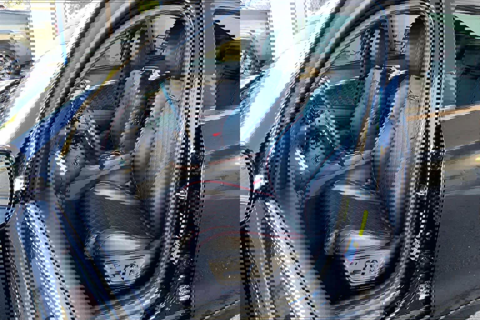 Used 2021 Genesis G70 3.3T w/ Sport Package image 8