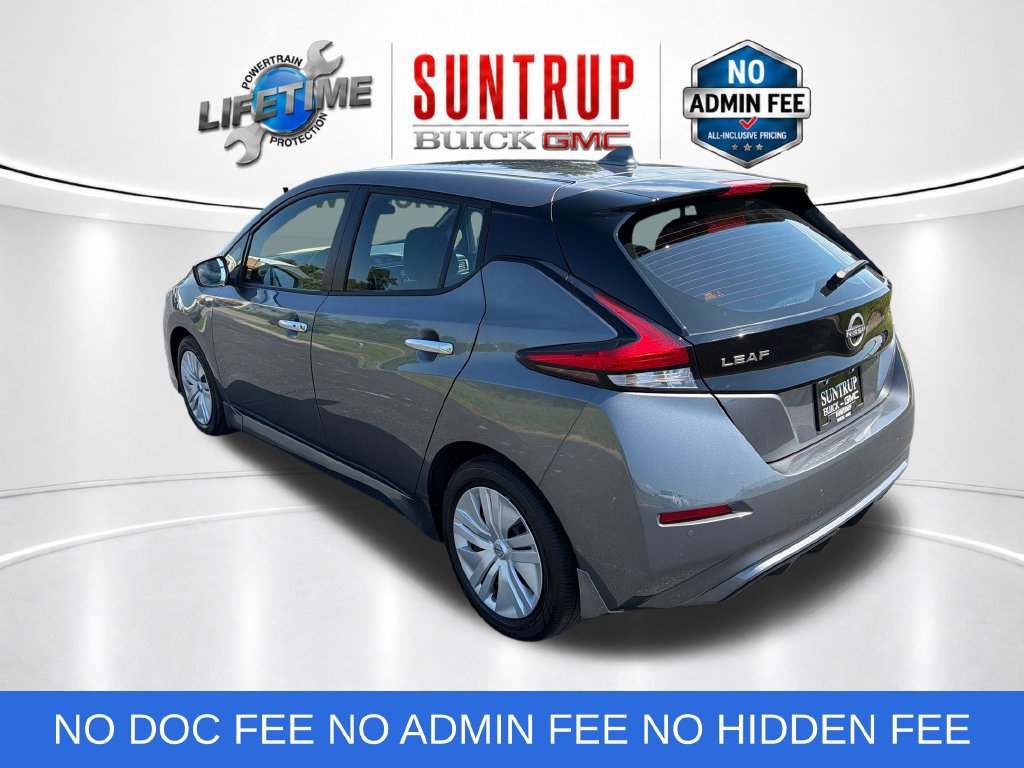Used 2024 Nissan Leaf S FWD image 3