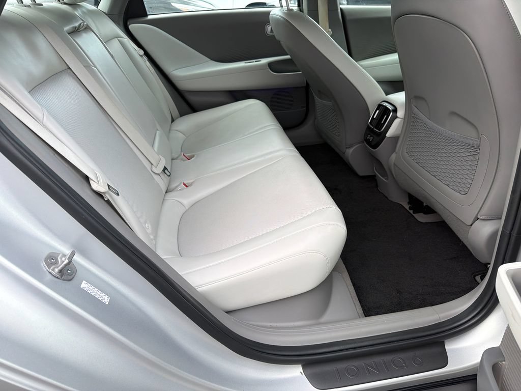 Used 2024 Hyundai Ioniq 6 SEL RWD image 15