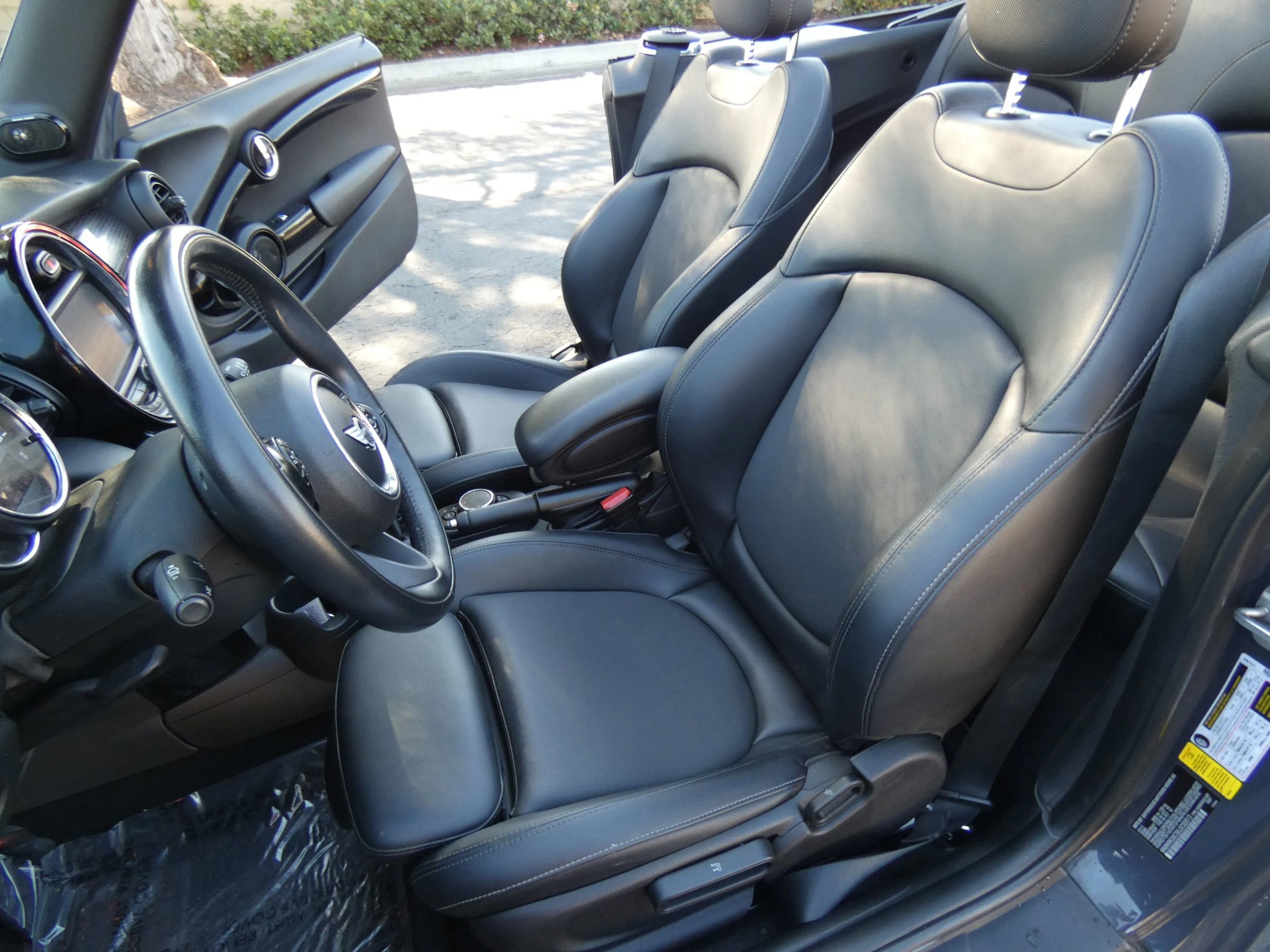 Used 2018 MINI Cooper S image 39