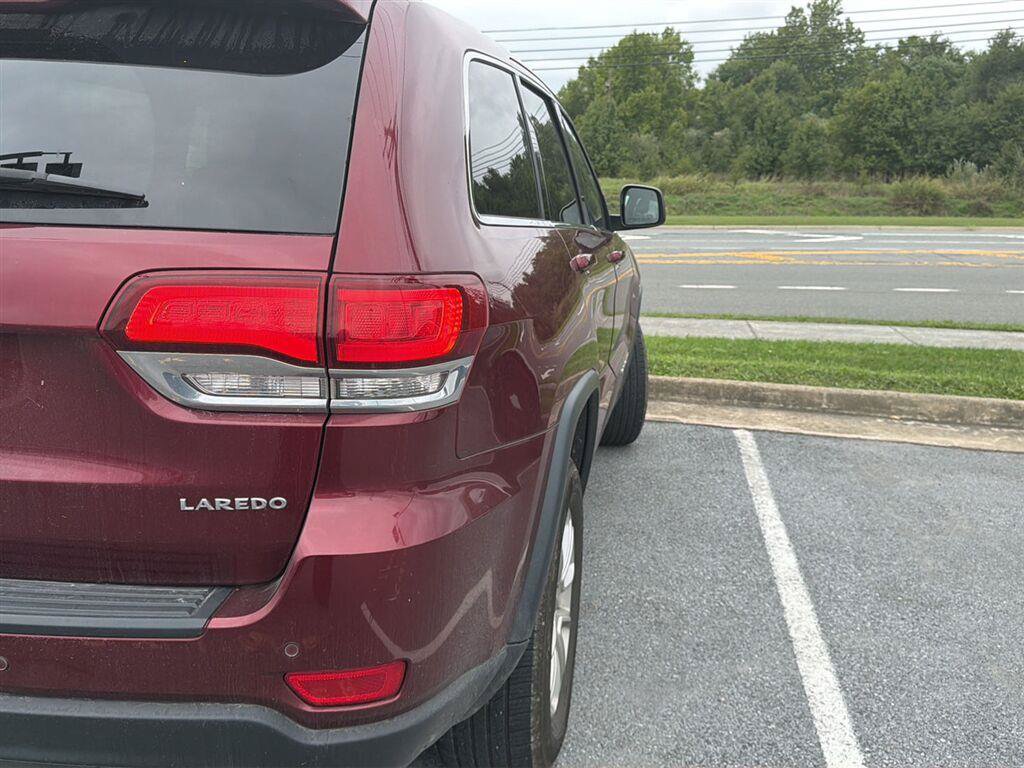 Used 2021 Jeep Grand Cherokee Laredo X AWD/4WD image 31