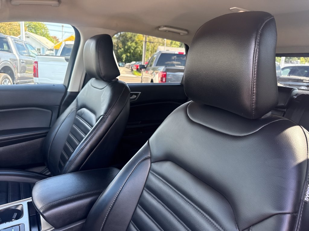Used 2024 Ford Edge SEL w/ Convenience Package AWD/4WD image 25