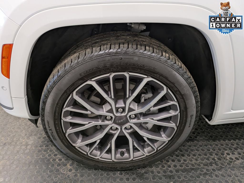 Used 2025 Jeep Grand Cherokee L Summit AWD/4WD image 7