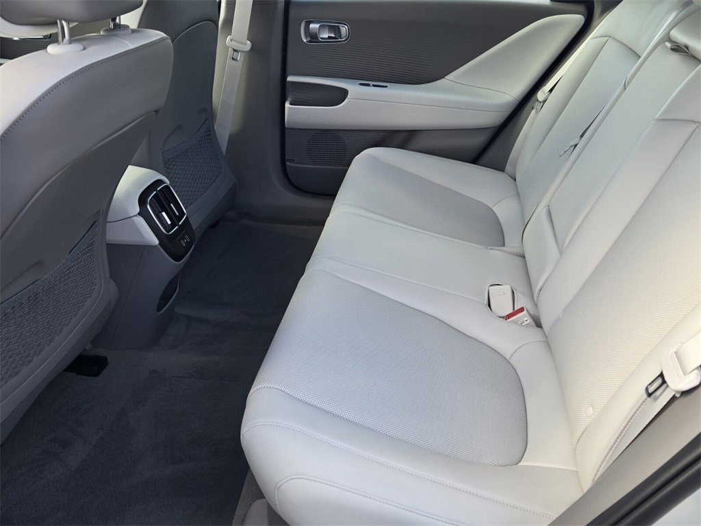New 2025 Hyundai Ioniq 6 SEL image 5