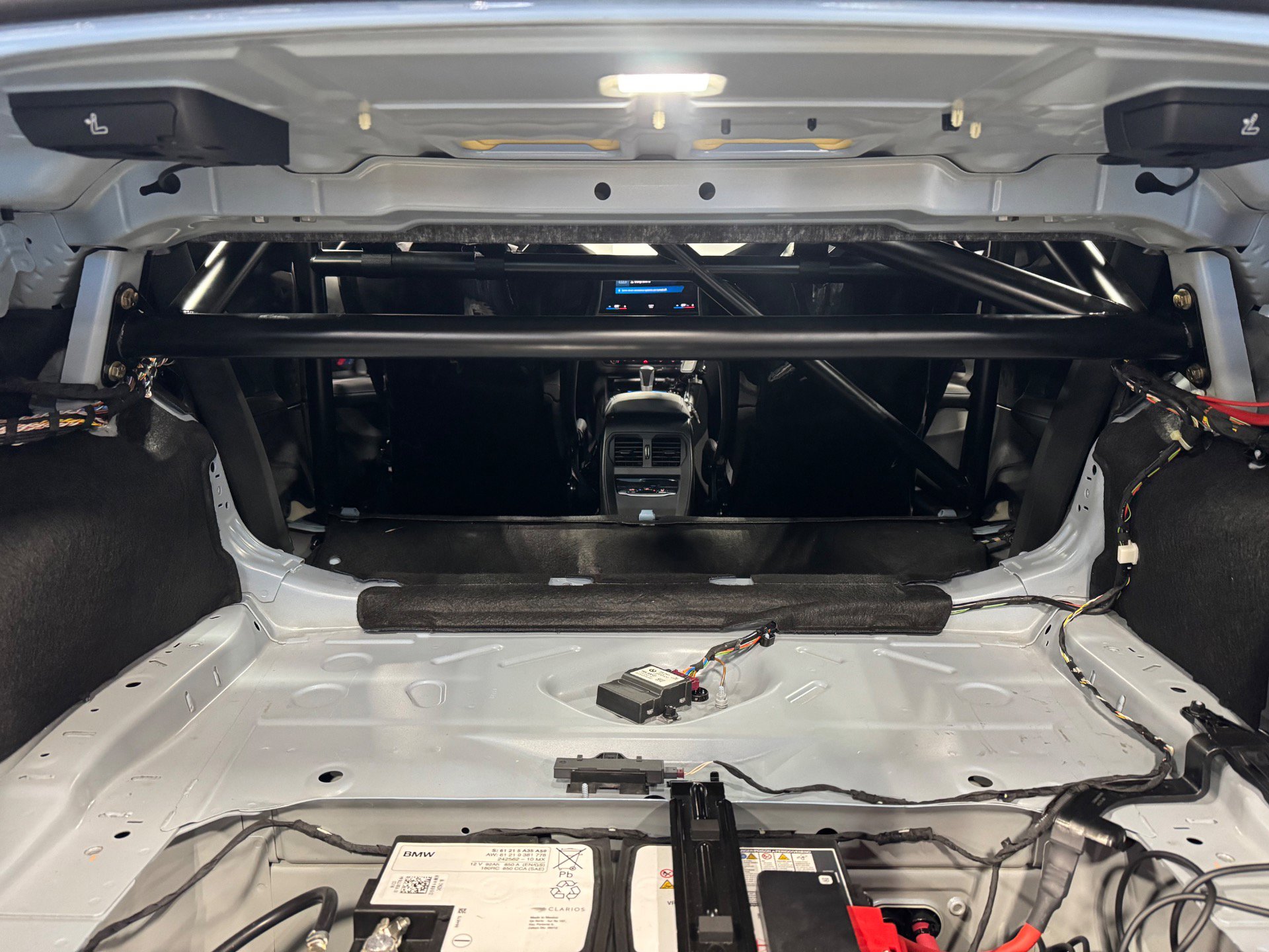 Used 2023 BMW M2 w/ Lighting Package RWD image 88