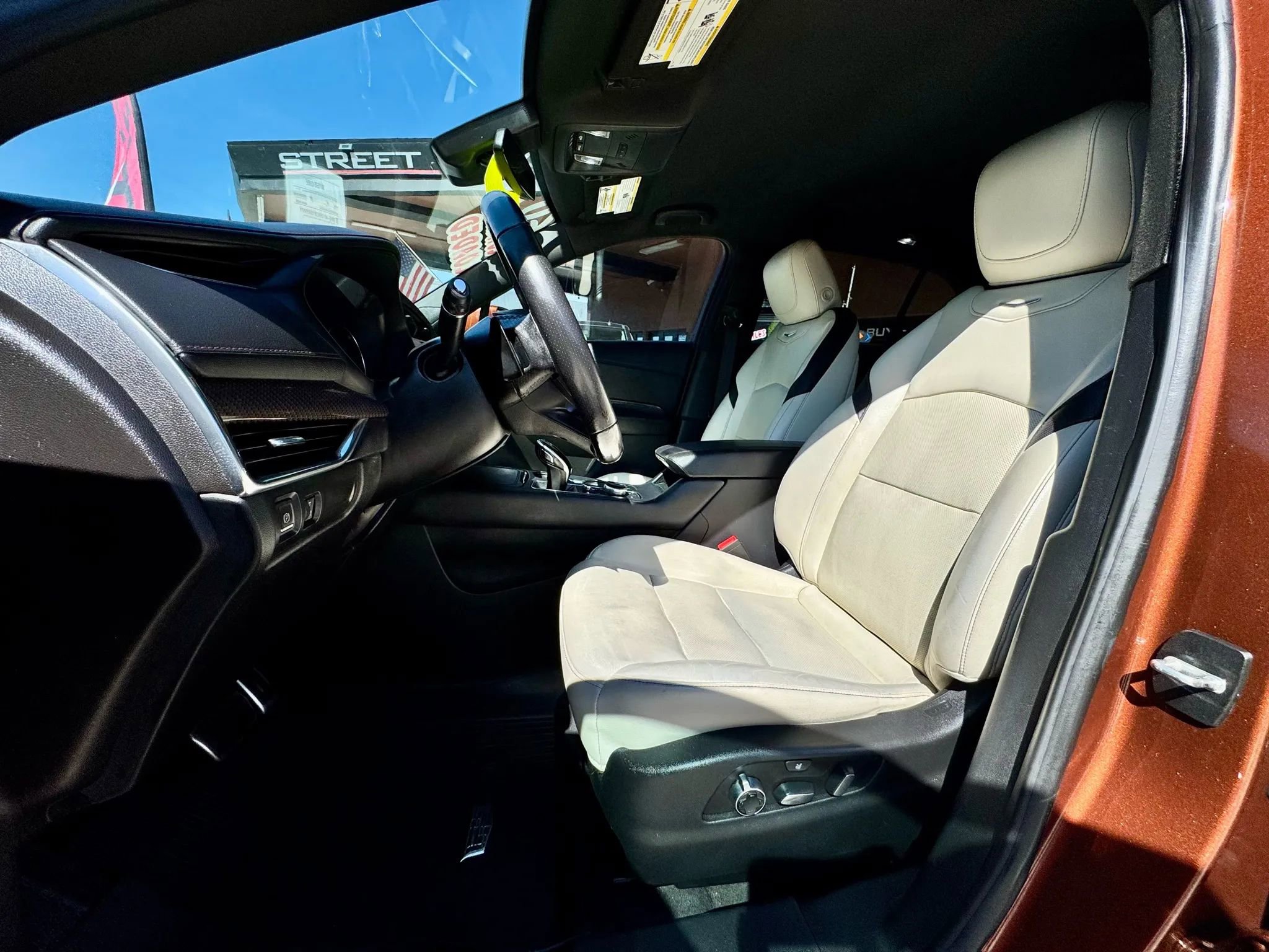 Used 2020 Cadillac XT4 Sport FWD image 10