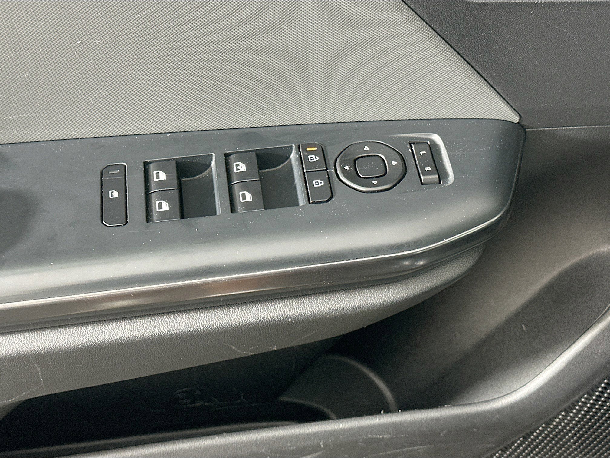 Used 2025 Kia K4 LXS image 15