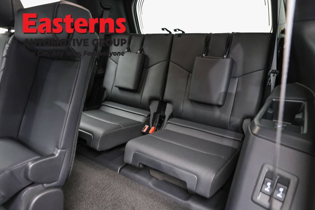 Used 2024 Lexus GX 550 w/ Cold Area Package AWD/4WD image 29