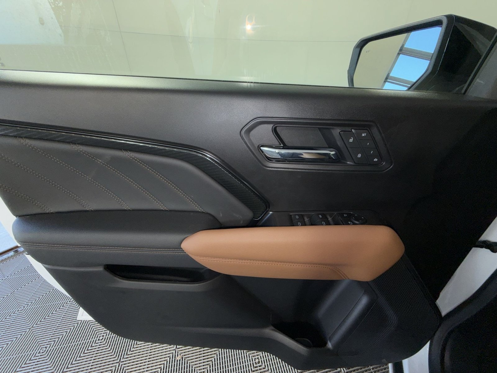 New 2026 GMC Canyon AT4 w/ Technology Plus Package AWD/4WD image 15