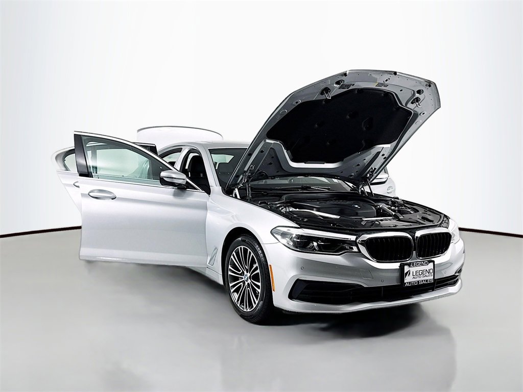 Used 2020 BMW 530i xDrive w/ Executive Package image 29