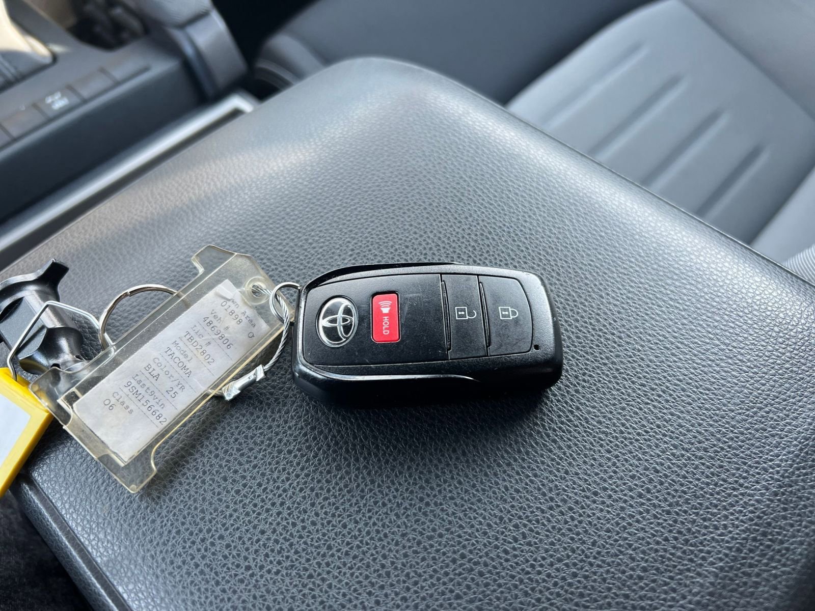Used 2025 Toyota Tacoma TRD Off-Road image 21