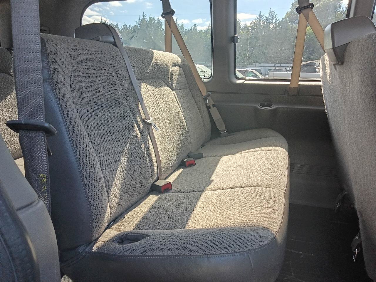 Used 2019 Chevrolet Express 3500 LS RWD image 19