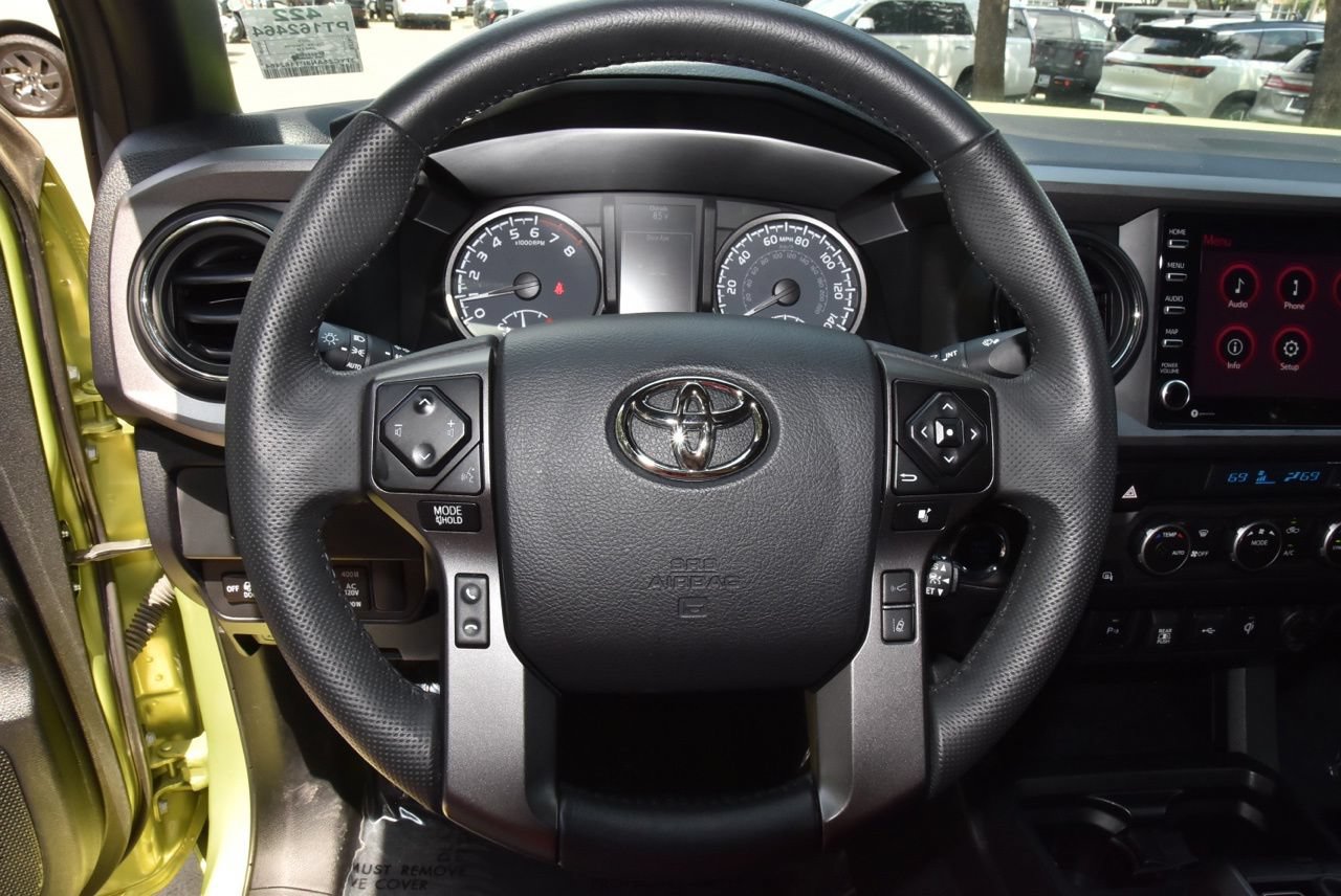 Used 2023 Toyota Tacoma TRD Off-Road w/ Technology Package AWD/4WD image 22