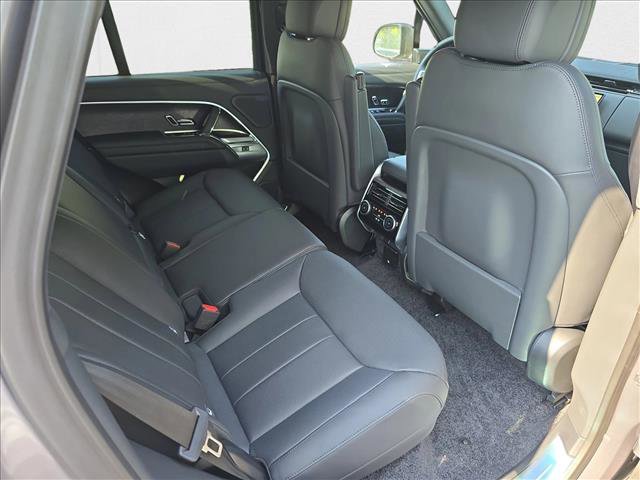 New 2025 Land Rover Range Rover SE image 11
