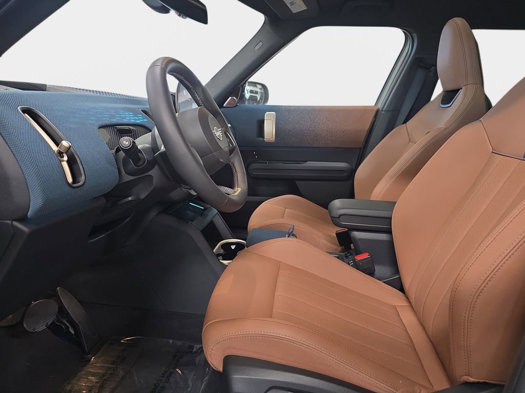 Used 2025 MINI Cooper Countryman S w/ Comfort Package Max image 17