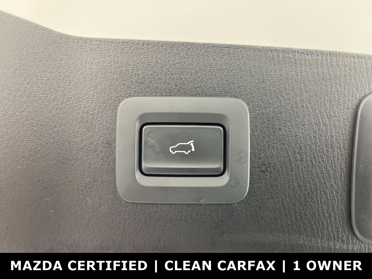 Certified 2025 MAZDA CX-5 Carbon Edition AWD/4WD image 31