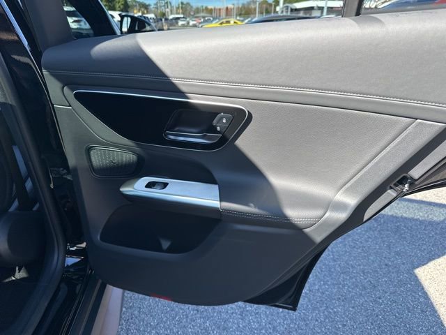 Used 2026 Mercedes-Benz GLC 300 image 29