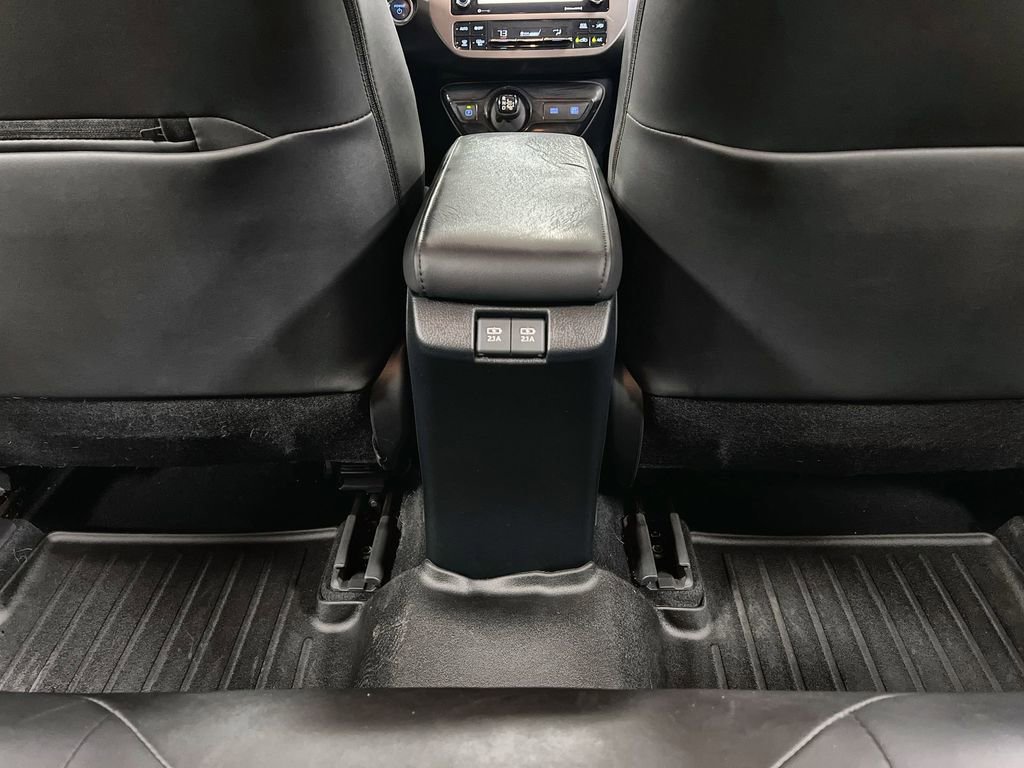 Used 2021 Toyota Prius image 21