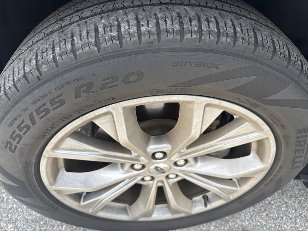 Used 2021 Ford Explorer XLT w/ Equipment Group 202A RWD image 8
