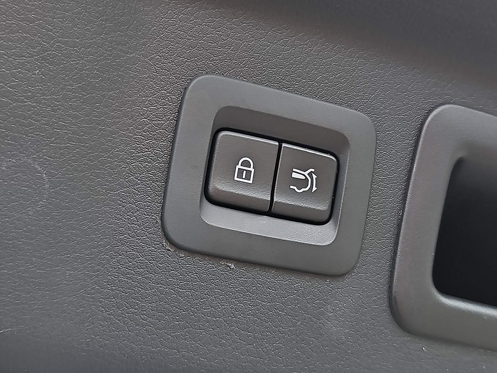 Used 2024 MAZDA CX-90 Plug-In Hybrid w/ Preferred image 30