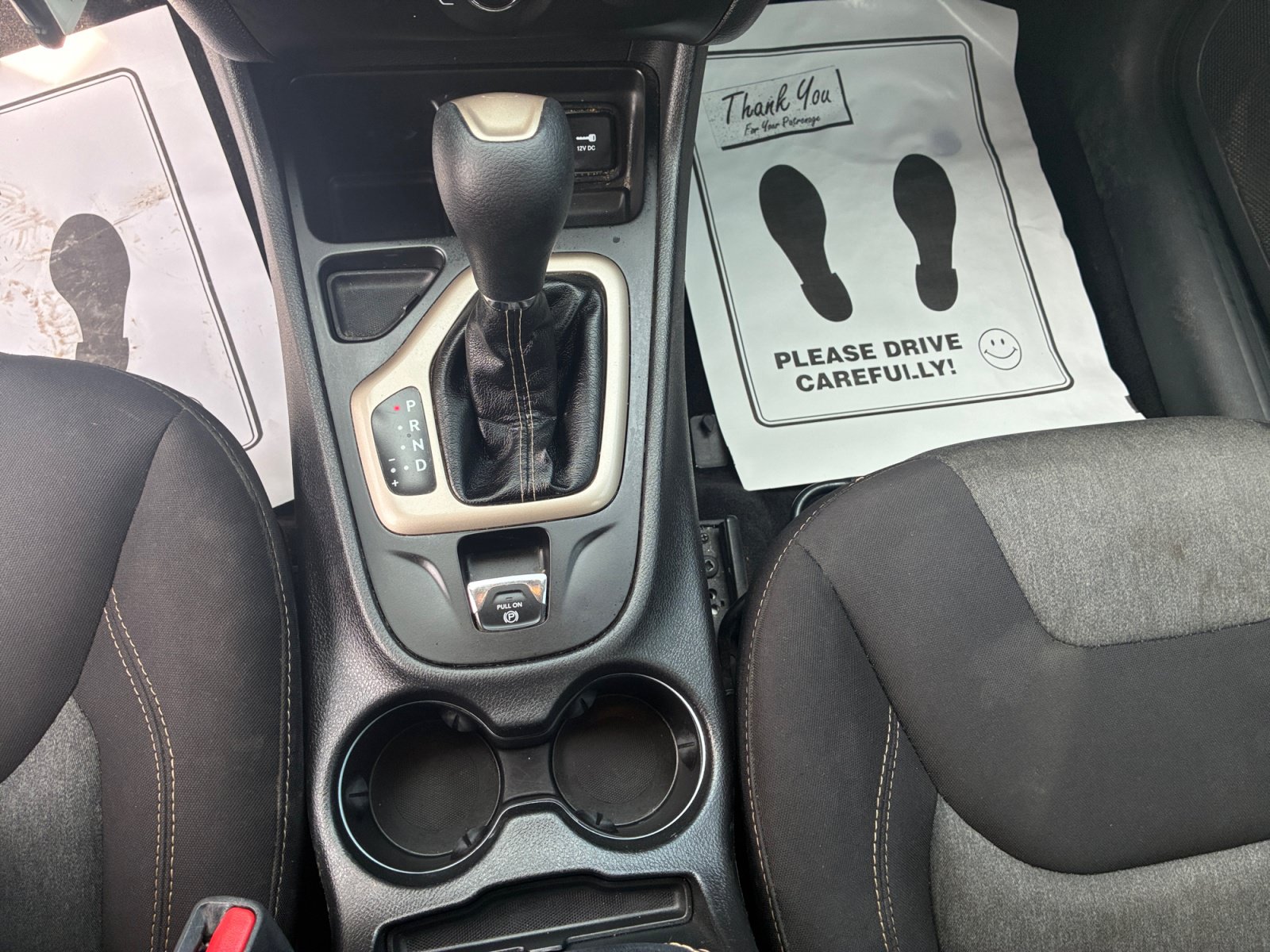 Used 2017 Jeep Cherokee Sport FWD image 21