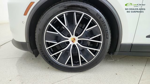 Used 2025 Porsche Macan Electric RWD image 58
