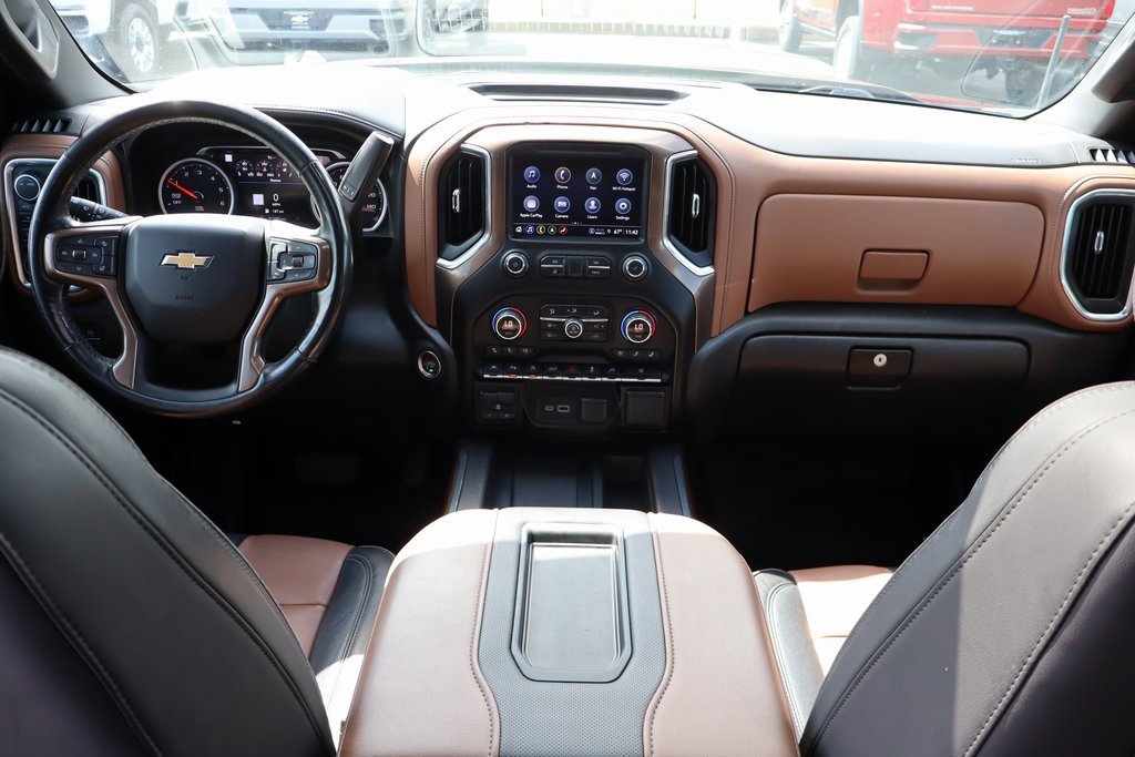 Used 2021 Chevrolet Silverado 1500 High Country w/ Technology Package image 24
