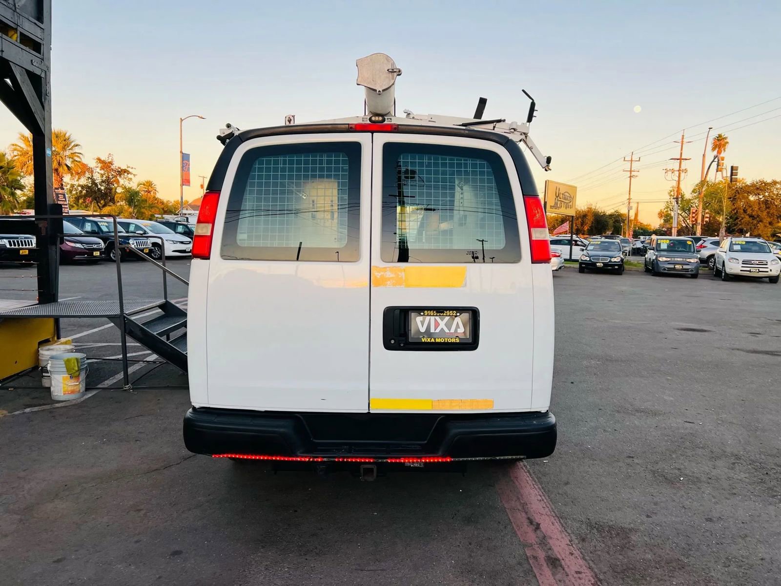 Used 2013 Chevrolet Express 2500 image 6