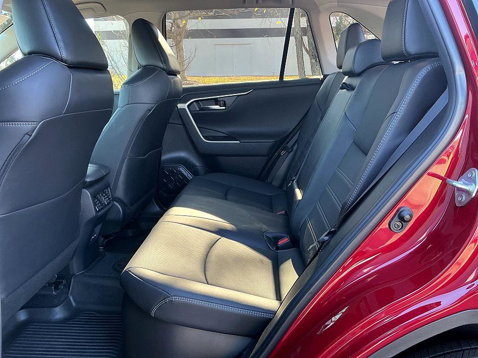 Used 2023 Toyota RAV4 Limited image 23