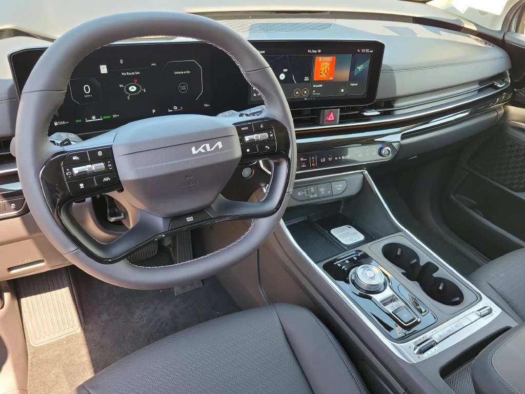 New 2027 Kia Carnival SX Prestige FWD image 12